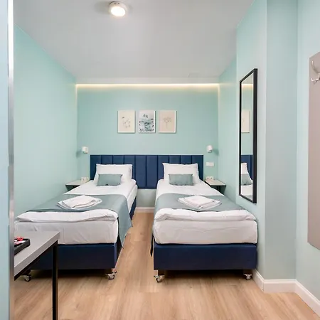 Hostel Jess Rondo Charles De Gaulle Warszawa